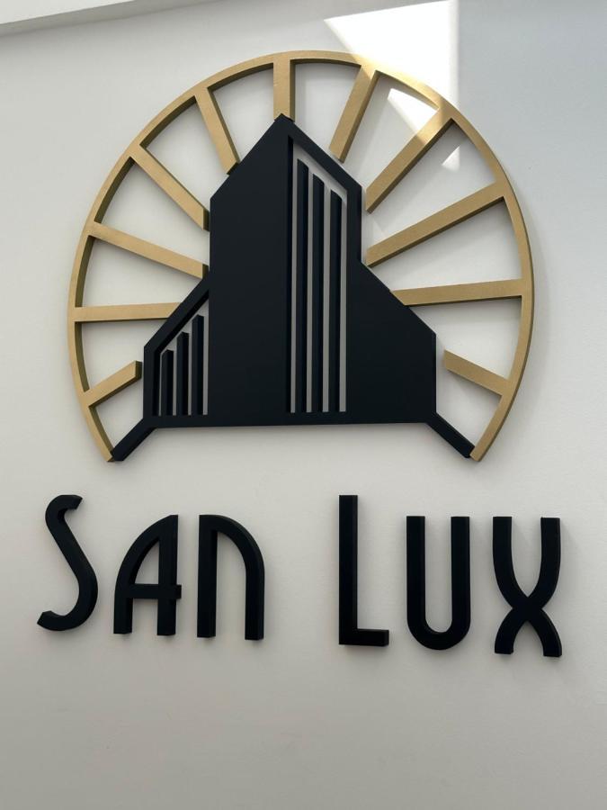 San Lux Dunavska Nowy Sad Zewnętrze zdjęcie
